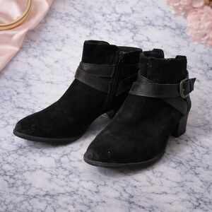 Earth Women's Suede Leath Heeled Ankle Booties Size 11